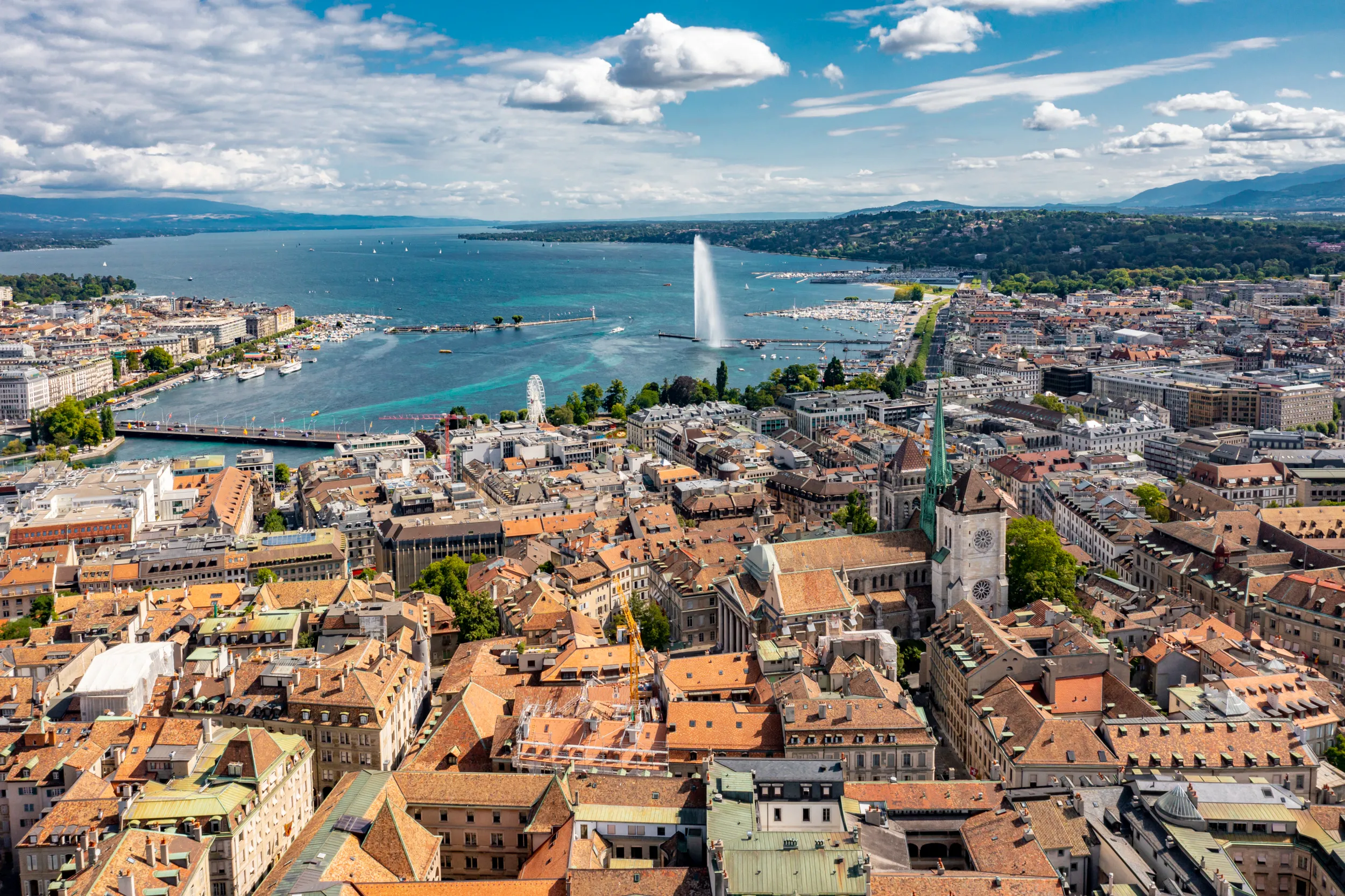 geneva-thuy-si-Bestbooking