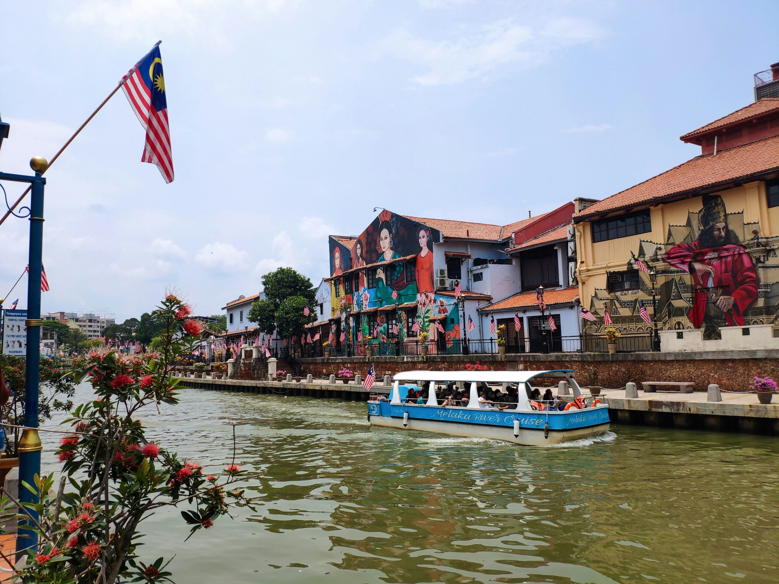 TOUR SINGAPORE – MALAYSIA 4N3Đ: HÀNH TRÌNH QUA NHỮNG BIỂU TƯỢNG ĐÔNG NAM Á