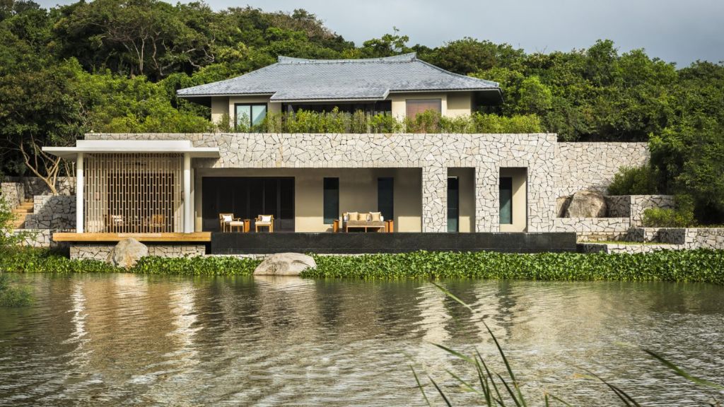 Five-Bedroom Pool Residence