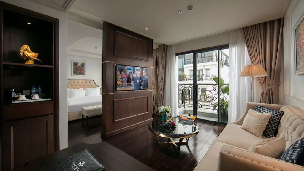 Anatole Balcony Suite