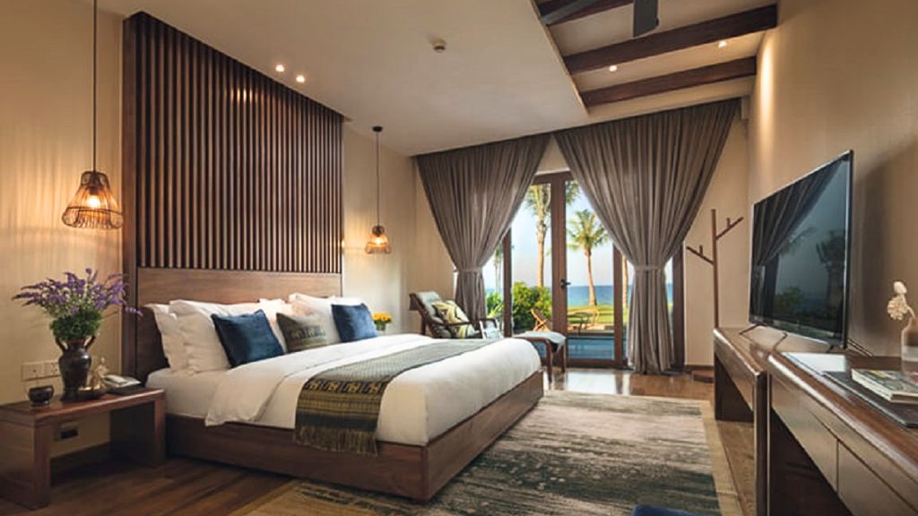 Beach Front 3-Bedroom Pool Villa