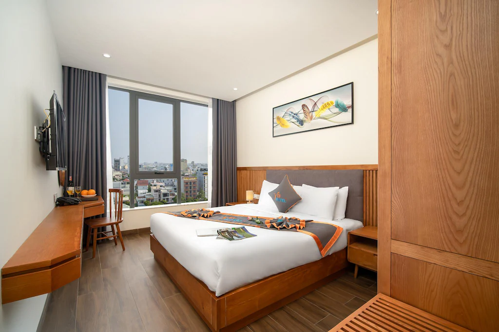 Deluxe Double (view phố )