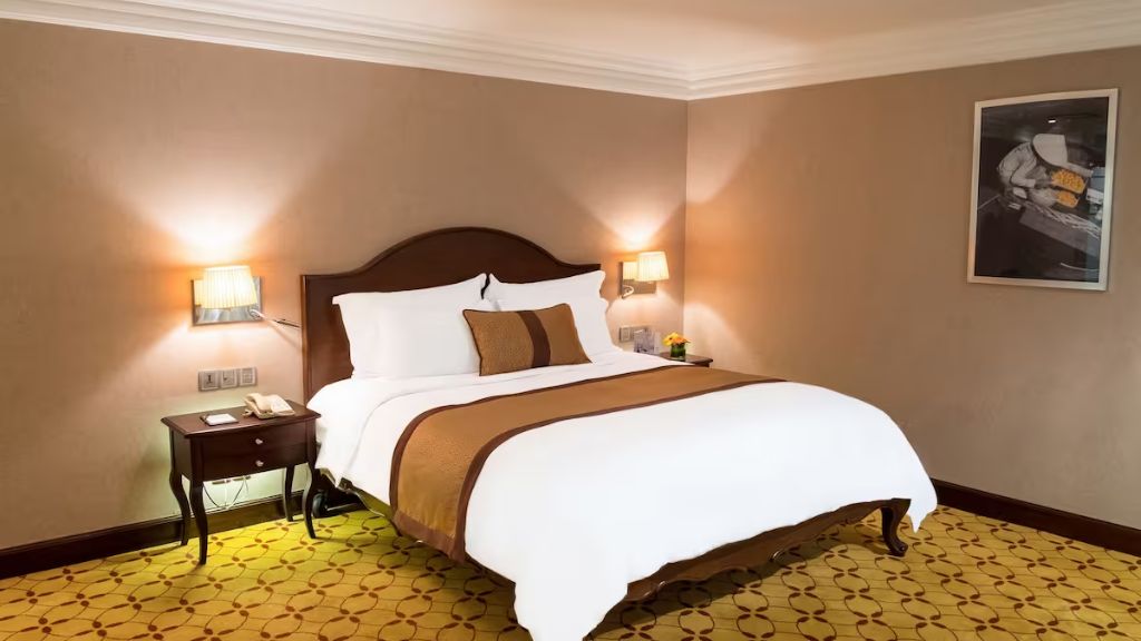 Eastin Grand Hotel Sài Gòn - Deluxe Premium