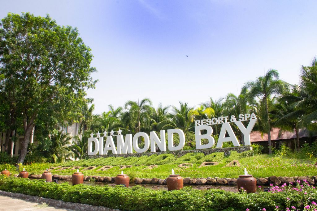 Diamond Bay Resort & Spa
