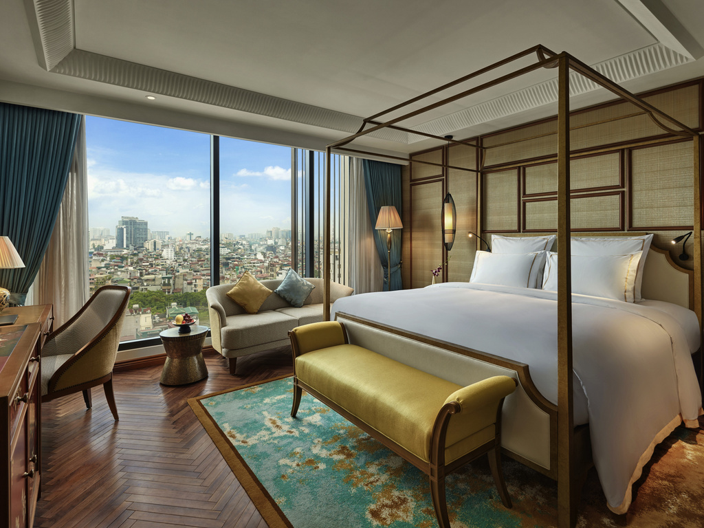 Grand Deluxe, King Bed, High Floor