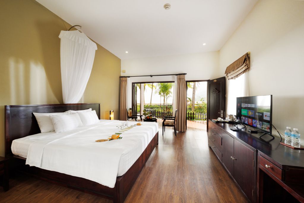 Diamond Bay Resort & Spa - Ocean Bungalow