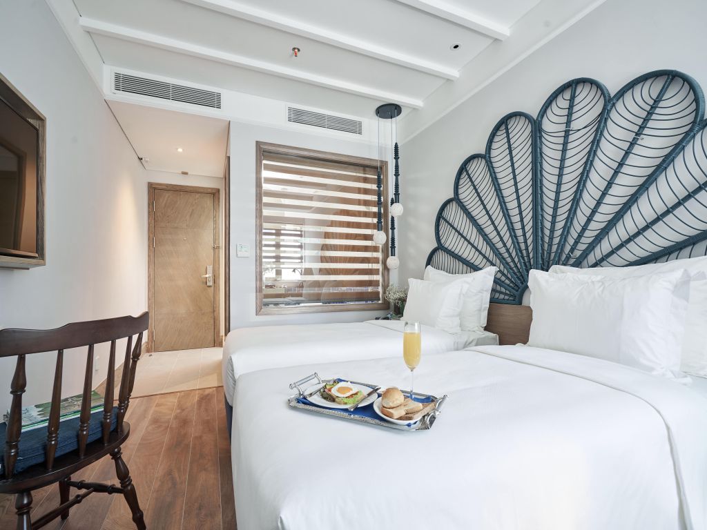 Sofiana Deluxe room (bathtub)