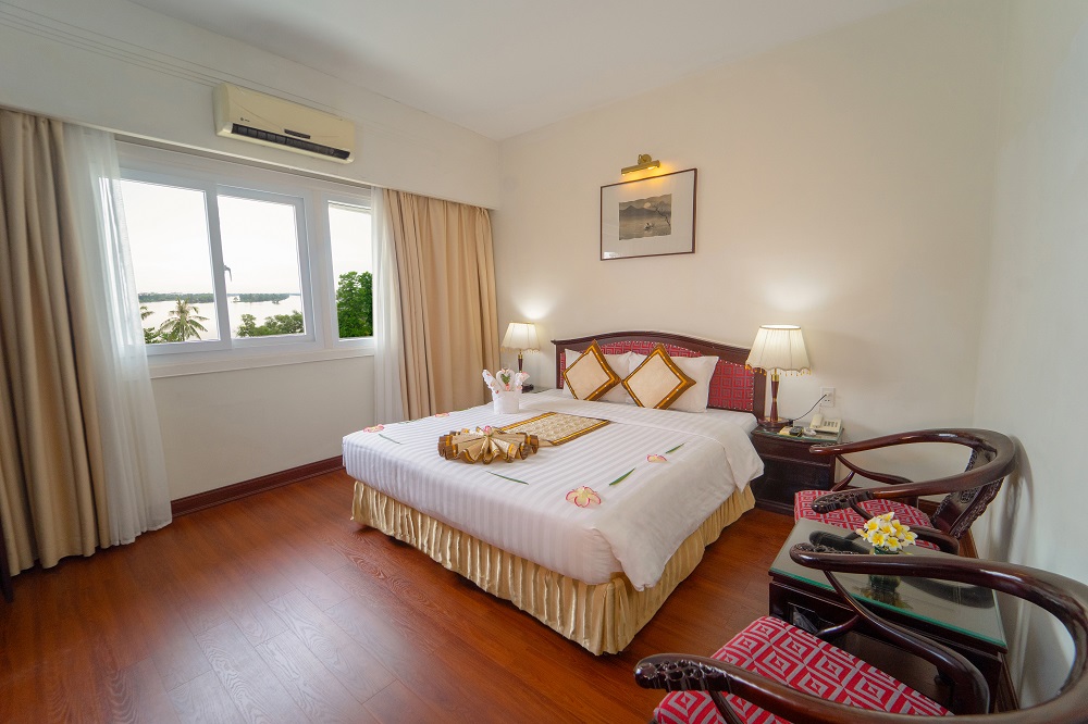 Deluxe Family River - bestbooking.vn