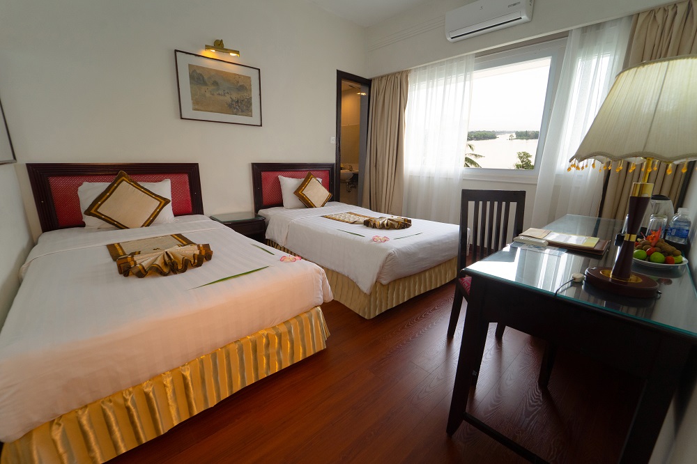 Deluxe Family River - bestbooking.vn