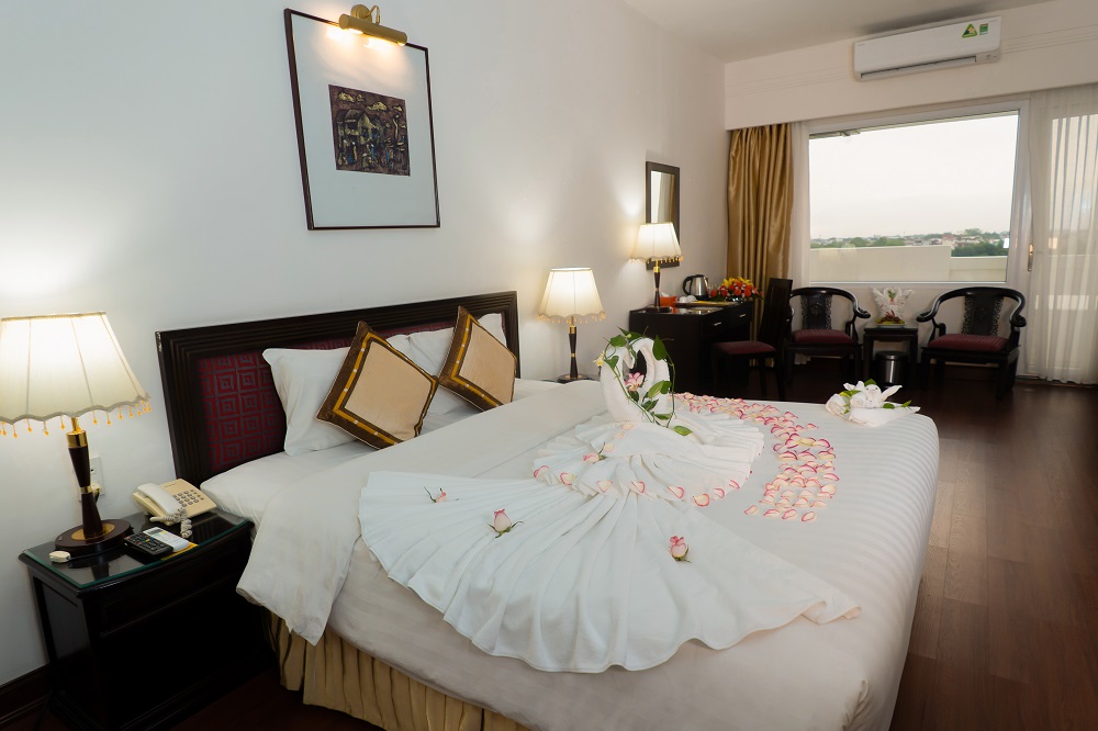 Deluxe River View -bestbooking.vn