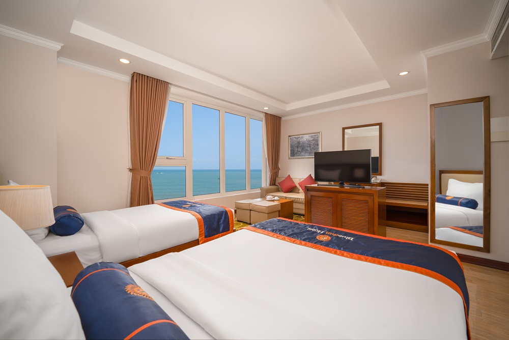 Executive connecting 2 -bestbooking.vn