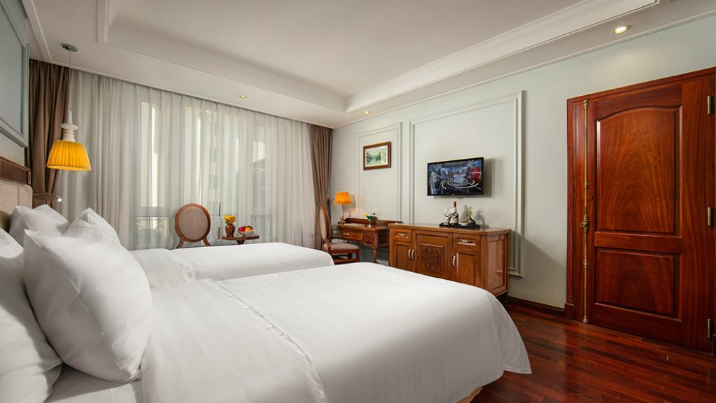 Phòng Deluxe City View-BestBooking.vn