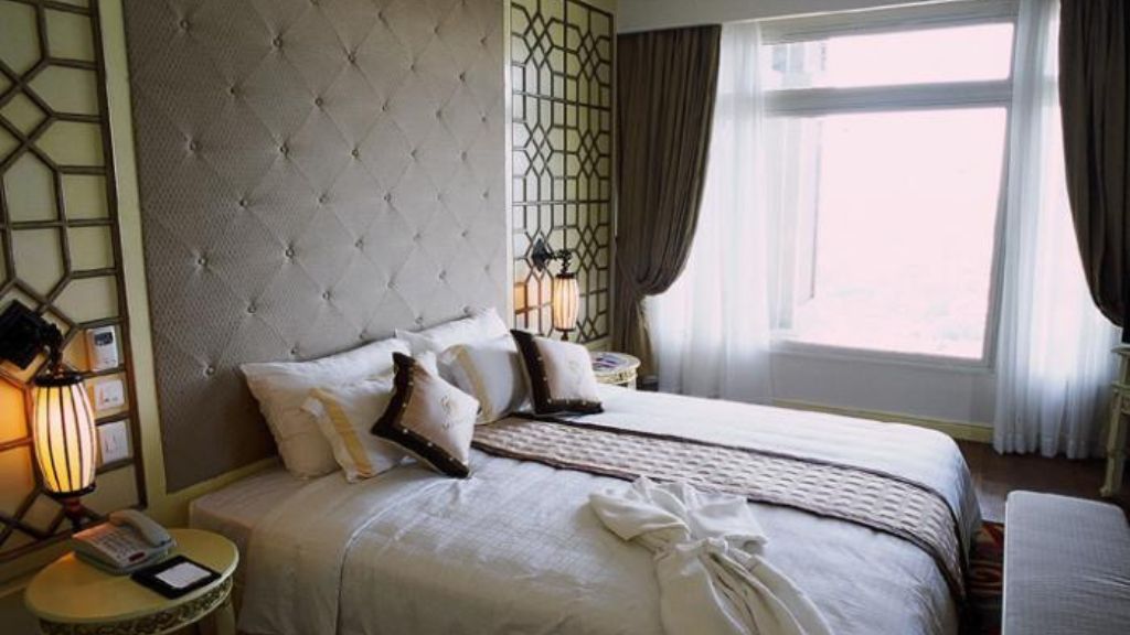 Phòng Deluxe River - bestbooking.vn