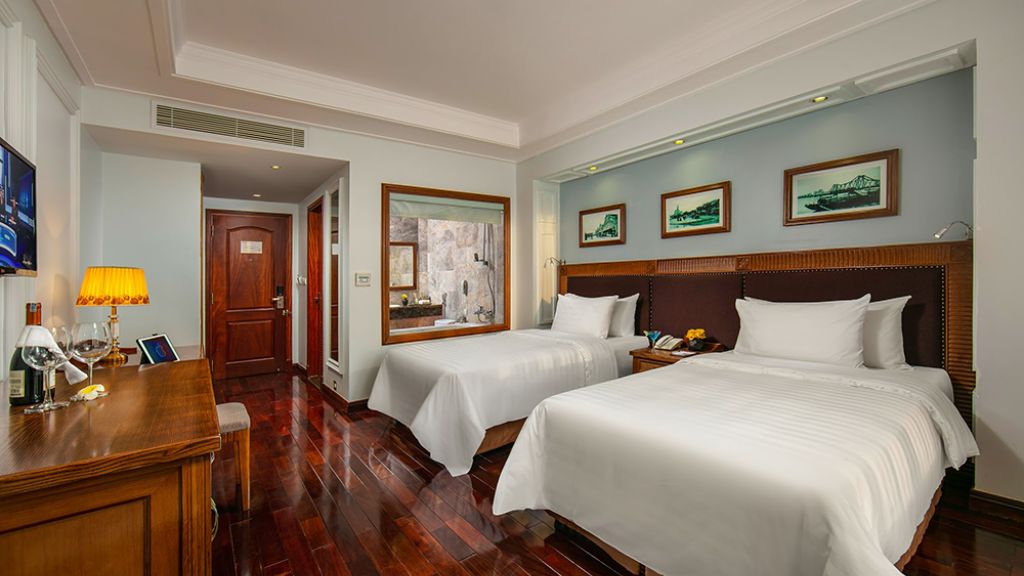 Phòng Executive City View-BestBooking.vn