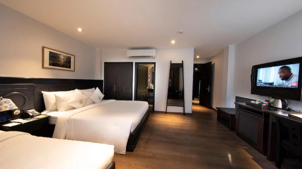 Phòng Family Triple - bestbooking.vn