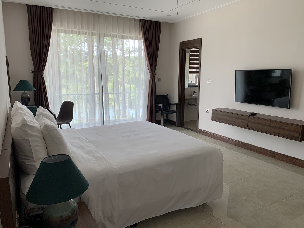 Phòng Suite Hướng Hồ - BestBooking.vn