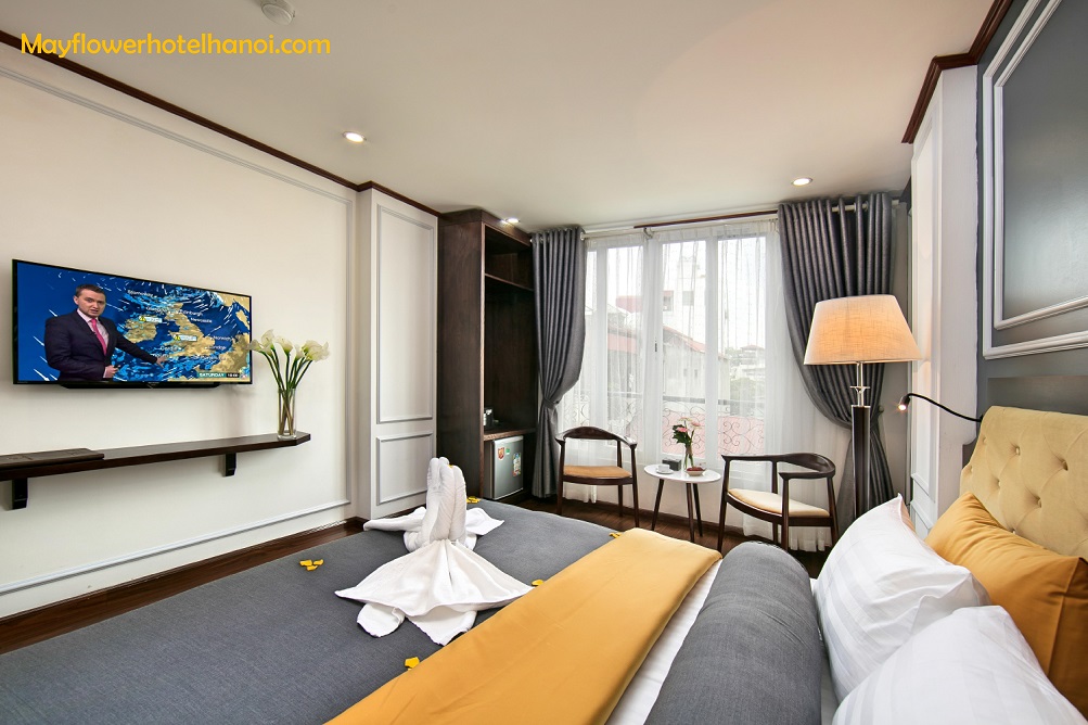 Suite Balcony - BestBooking.vn