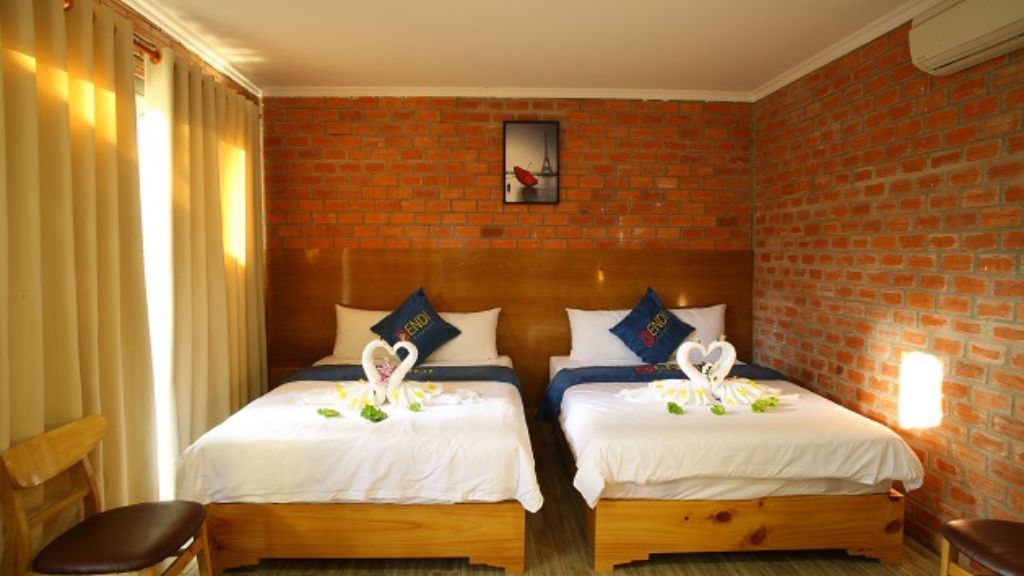 Tripble Pool View -bestbooking.vn