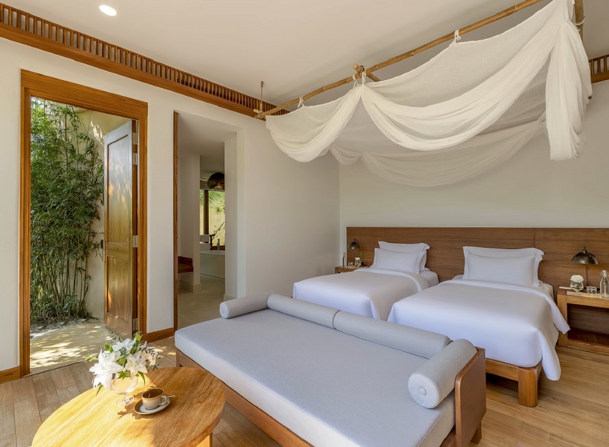beach-front-four-bedroom-pool-villa
