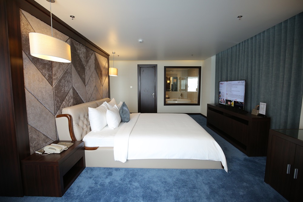Central Executive Suite -bestbooking.vn