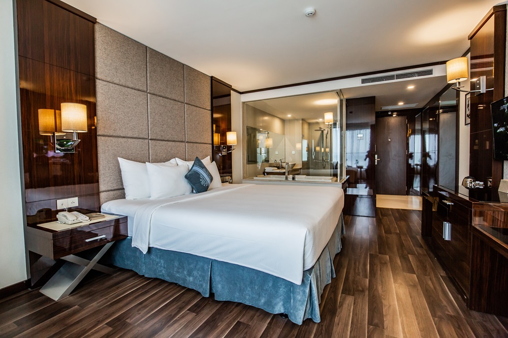 Deluxe Twin/ Double Bay View -bestbooking.vn