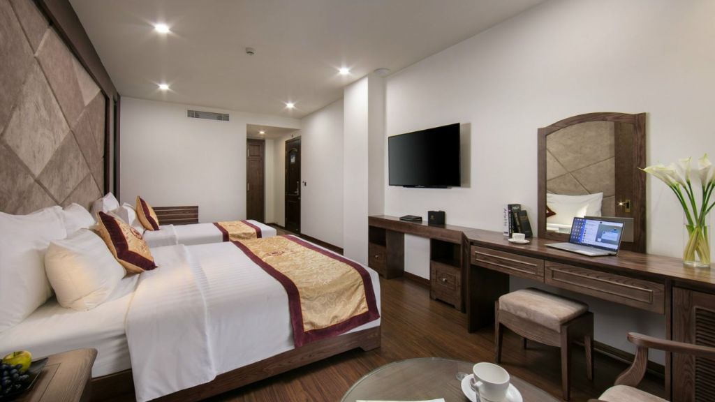 Junior Triple-bestbooking.vn