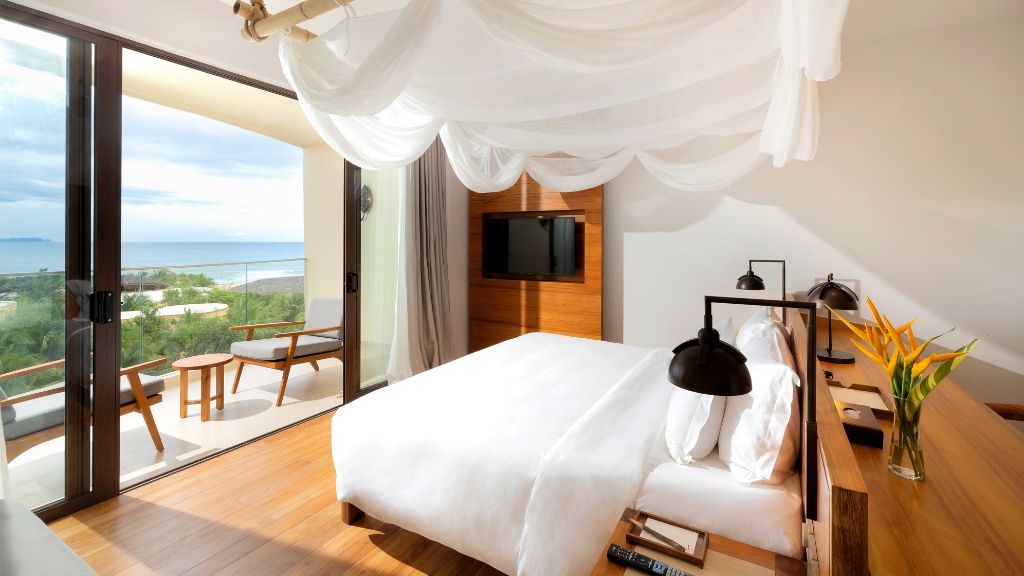 Seaview One-Bedroom Suite - BestBooking.vn