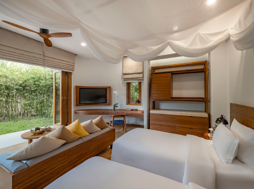 Semi Seaview Three-Bedroom Pool Villa - BestBooking.vn