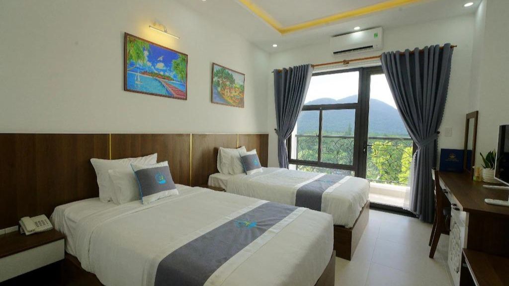 Triple Superior Room - Bestbooking.vn