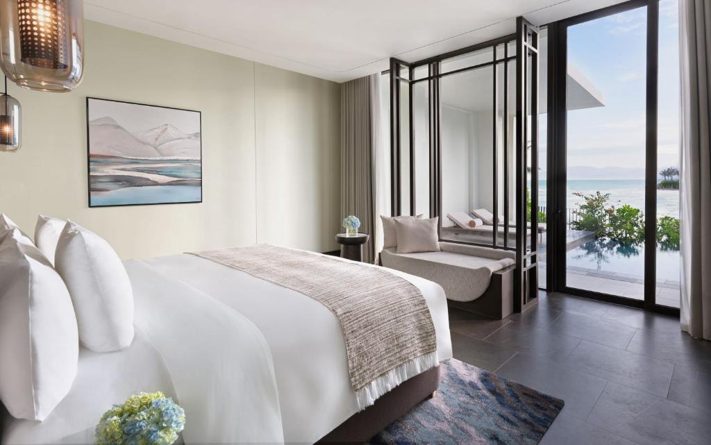 Beach Front One Bedroom Suite Pool Villa - Bestbooking.vn