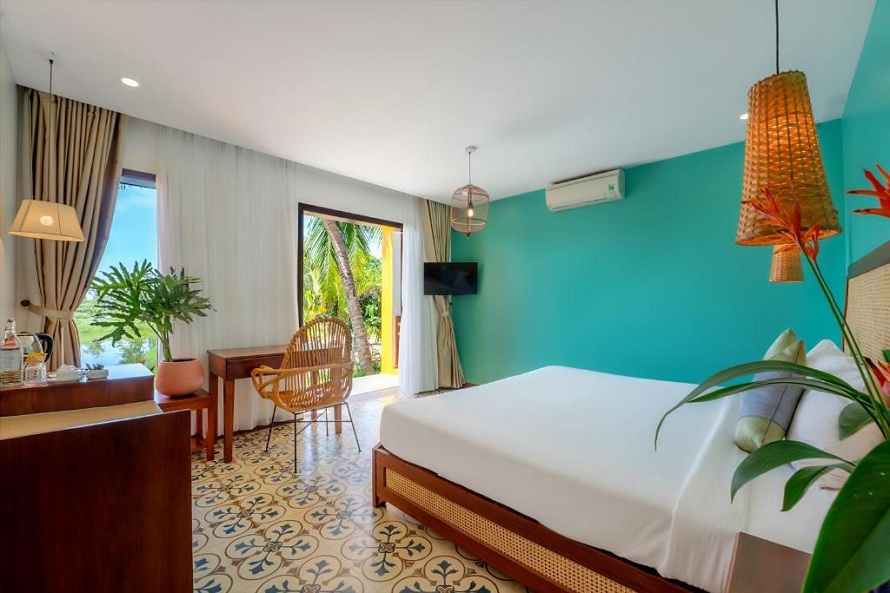 Calm Lake View Room - Bestbooking.vn