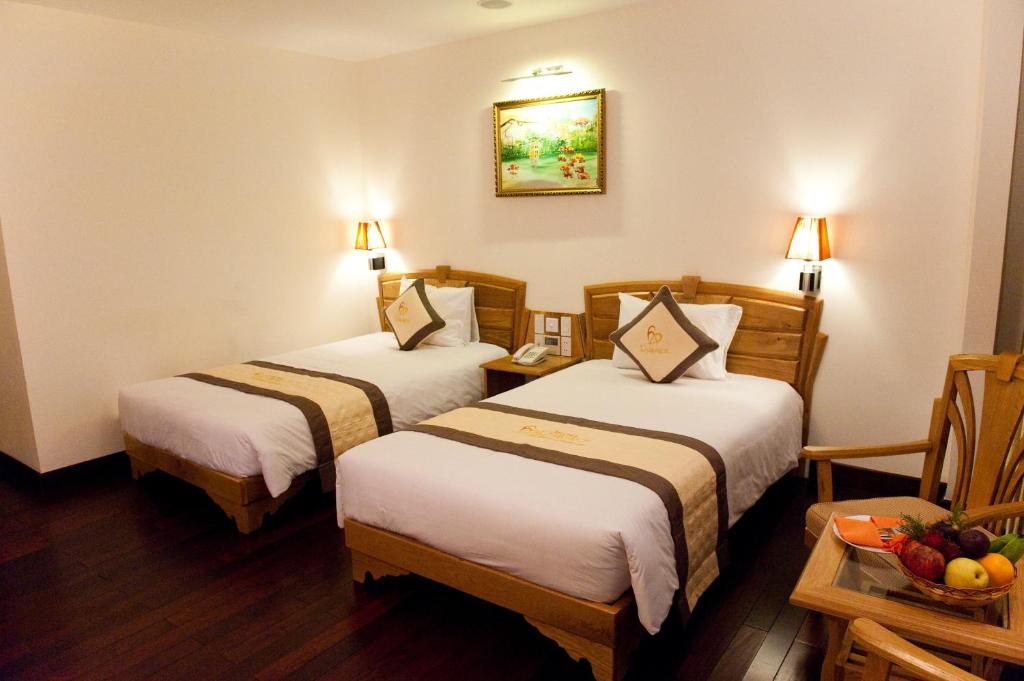 Romance Hotel-bestbooking.vn