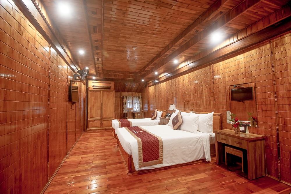 Deluxe Triple Room - Bestbooking.vn