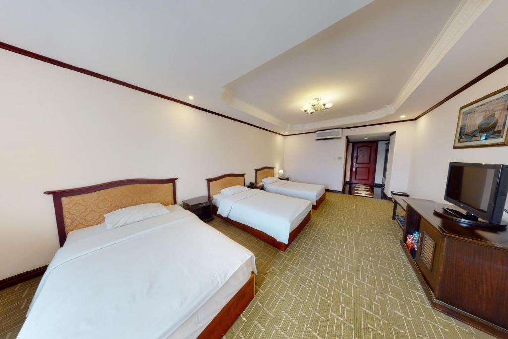 Phòng Deluxe cho 3 Người - Bestbooking.vn