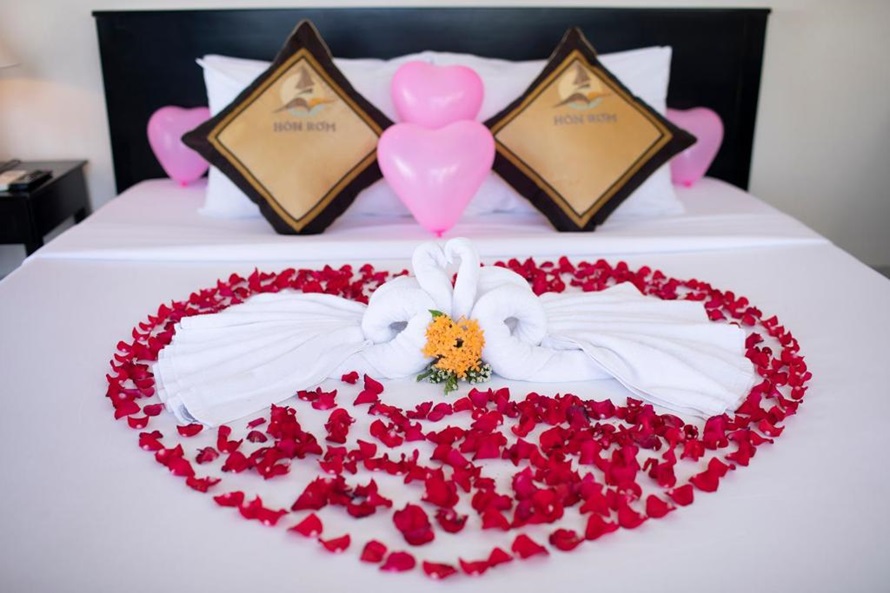 Hon Rom Central Beach Resort-bestbooking.vn