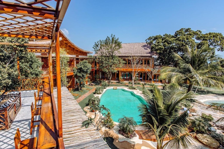 Rocks Beach Boutique-estbooking.vn