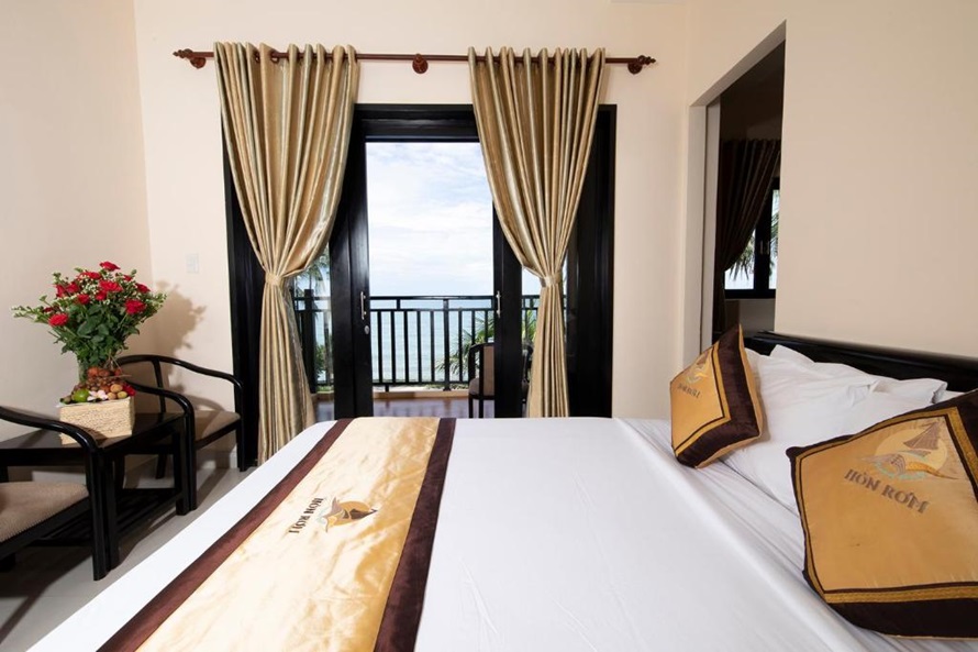 Hon Rom Central Beach Resort-bestbooking.vn