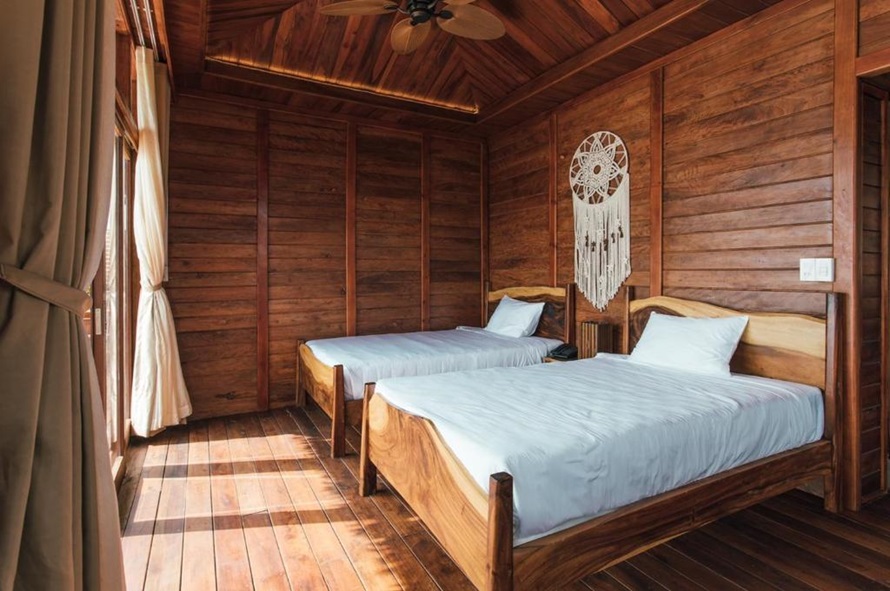 Rocks Beach Boutique-estbooking.vn