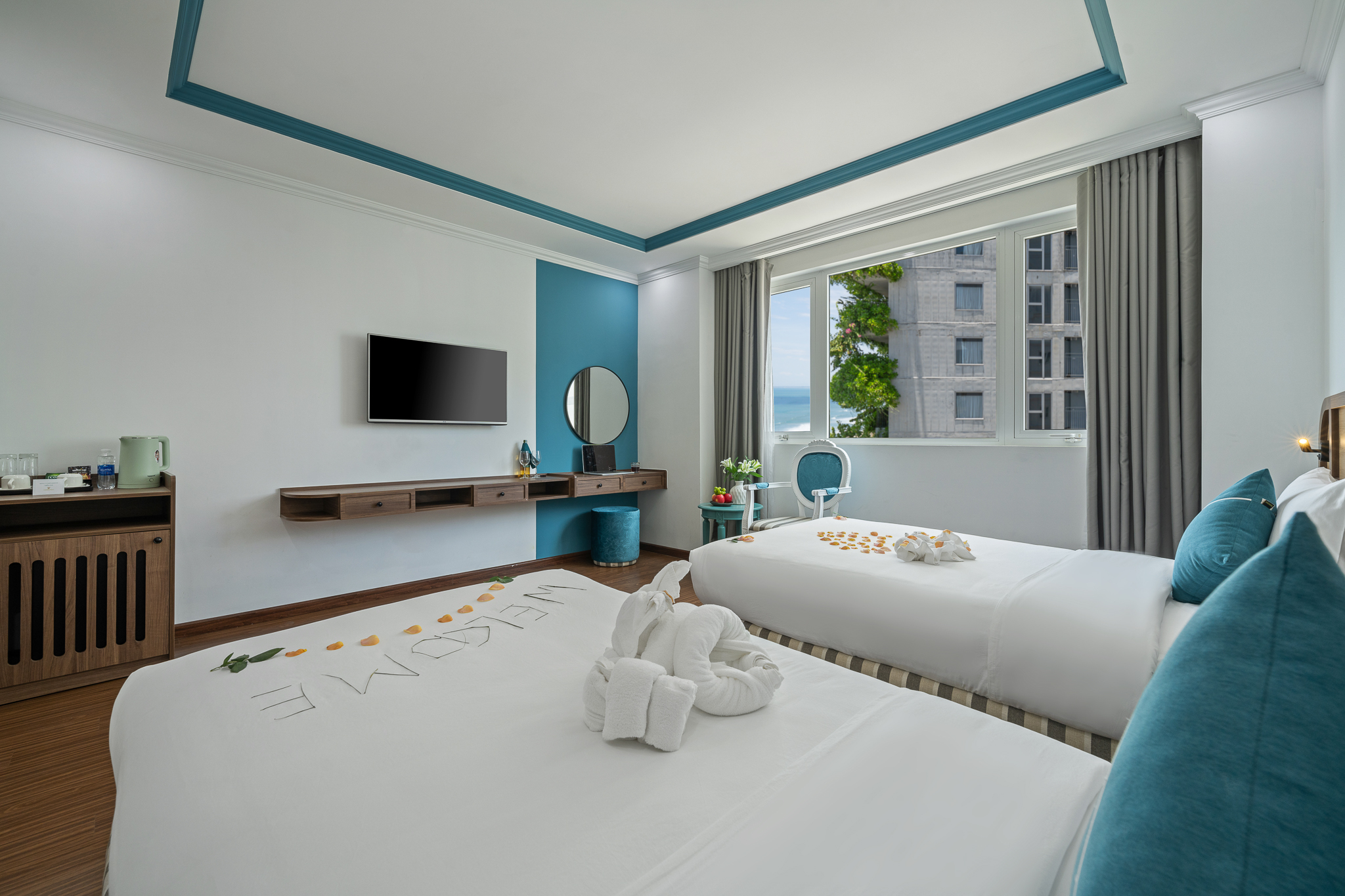 Premium Partial Sea View
