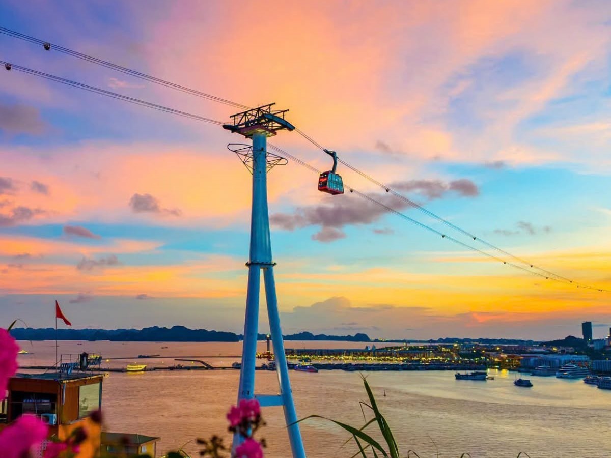 TOUR HẠ LONG 3 NGÀY 2 ĐÊM TỪ HỒ CHÍ MINH: TRẢI NGHIỆM NGHỈ DƯỠNG 5* TRÊN VỊNH
