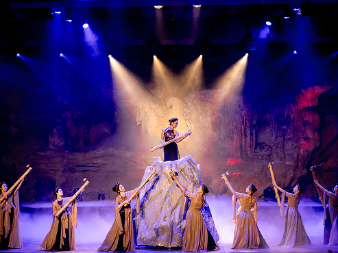 TOUR HẠ LONG 3 NGÀY 2 ĐÊM TỪ HỒ CHÍ MINH: TRẢI NGHIỆM NGHỈ DƯỠNG 5* TRÊN VỊNH